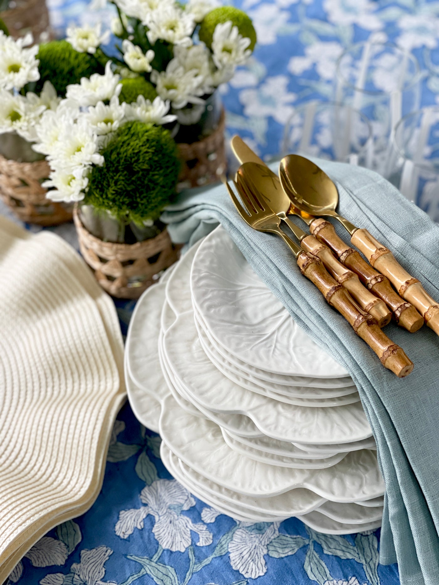 Hutch Table Accessories