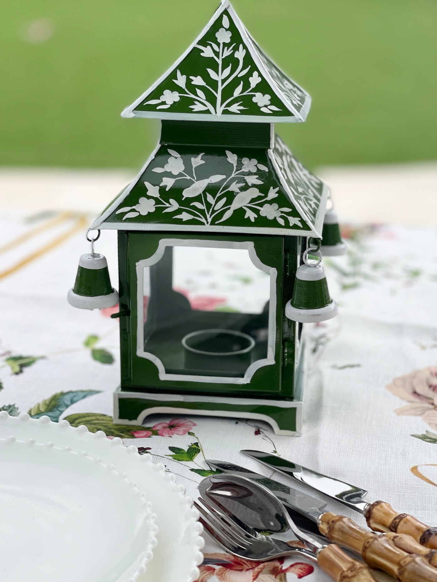 Chinoiserie Pagoda Candle Holder - Green