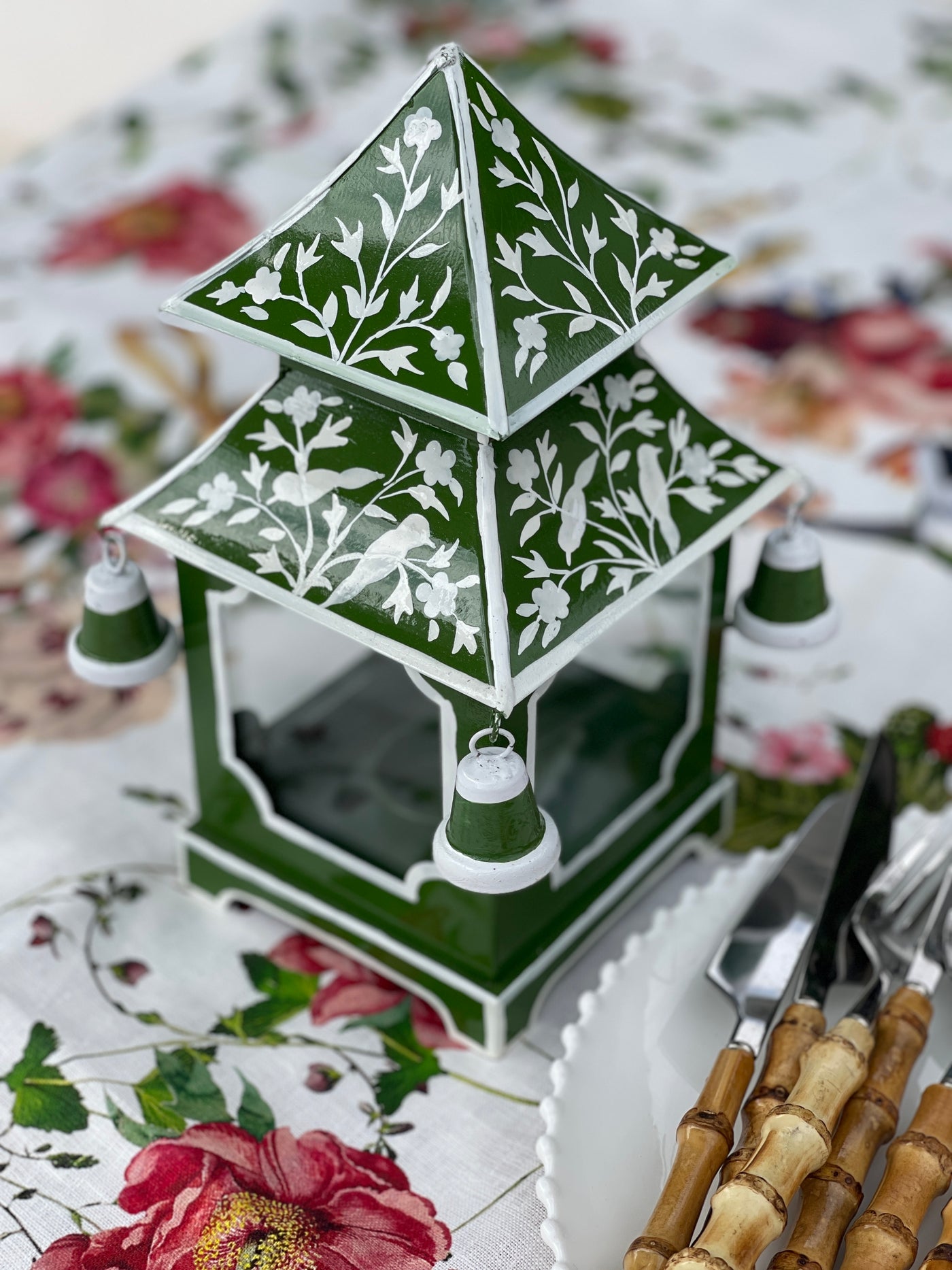 Chinoiserie Pagoda Candle Holder - Green