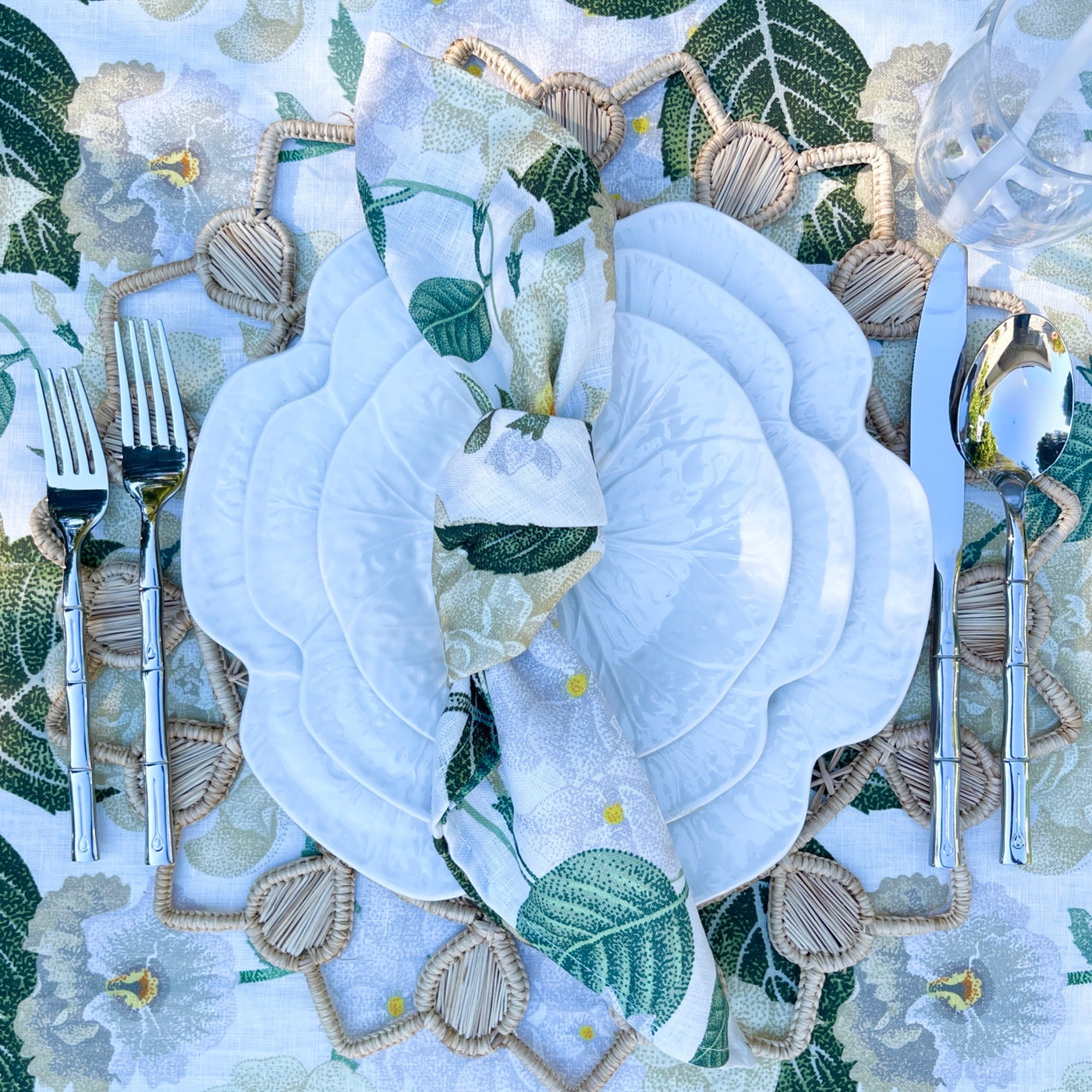 FINAL SALE Set of 4 - 100% Pure Linen Napkins - 'FLEUR'