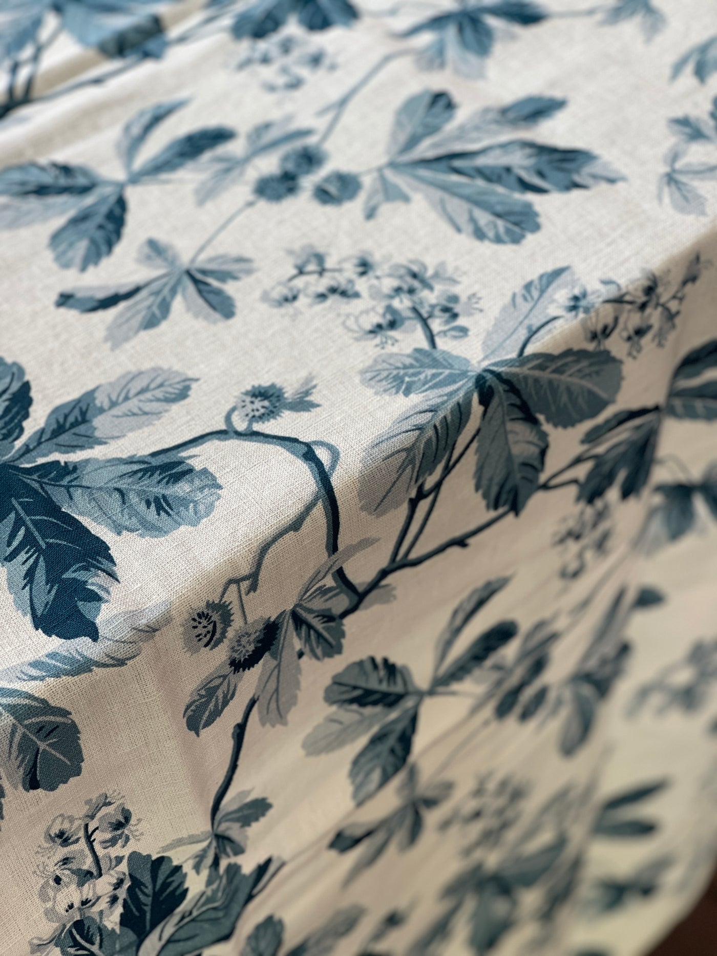 'Chestnut - Blue' - Tablecloth by D'Ascoli