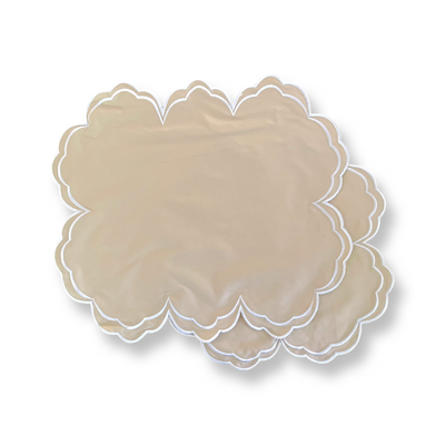 'High Tea' Placemat and Napkin Set - Ivory Scalloped